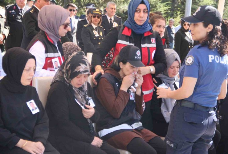 Şehit polis Akpınar için tören düzenlendi