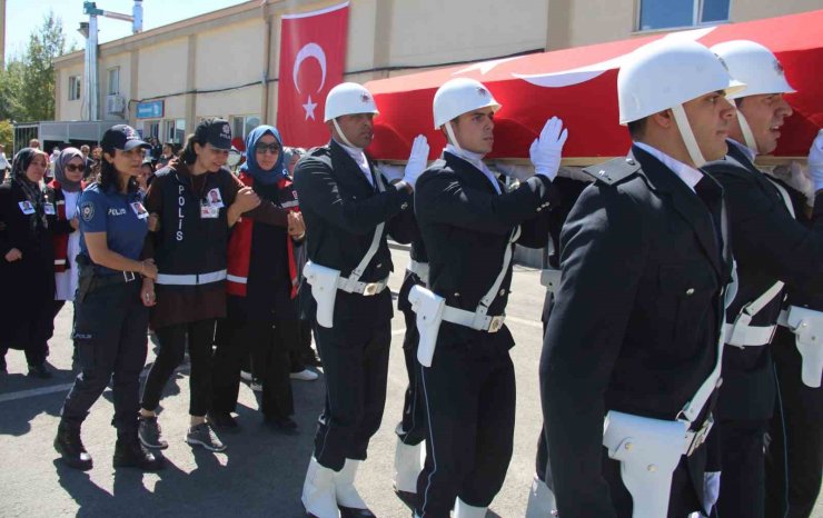 Şehit polis Akpınar için tören düzenlendi