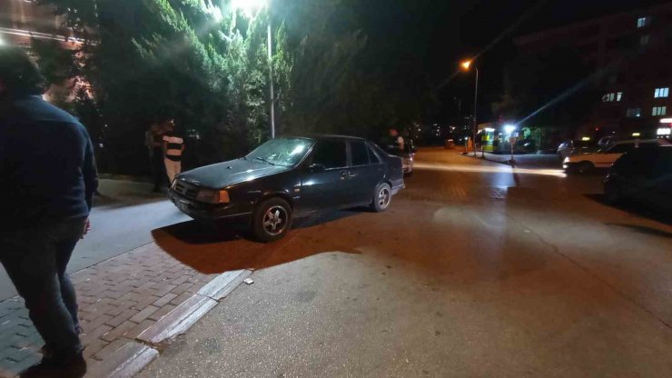 Kavga ettiği baba ve oğlunun evine giden kişi silahlı saldırıya uğradı