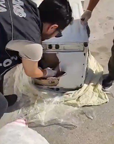 Çamaşır makinesinden uyuşturucu çıktı