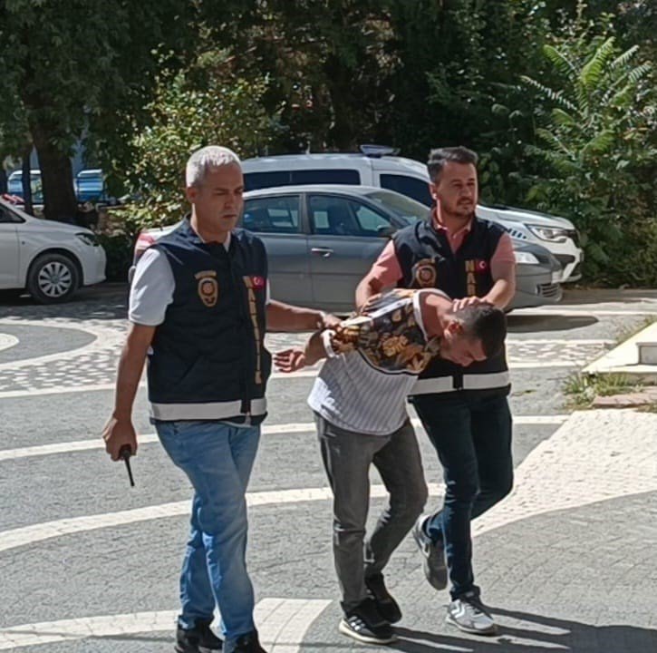 Konya’da uyuşturucu tacirlerine operasyon