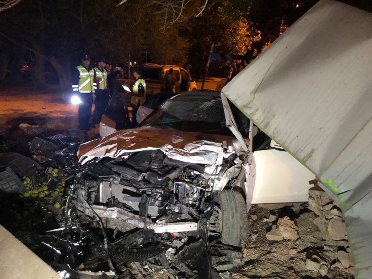 Konya’da otomobil bahçeye uçtu: 4 yaralı