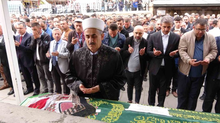 Kazada hayatını kaybeden lise öğrencisi son yolculuğuna uğurlandı