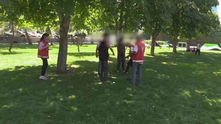 "Güven" veren polis timi 2 bin 378 kişiyi sorguladı