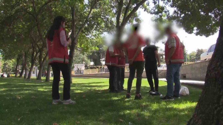 "Güven" veren polis timi 2 bin 378 kişiyi sorguladı