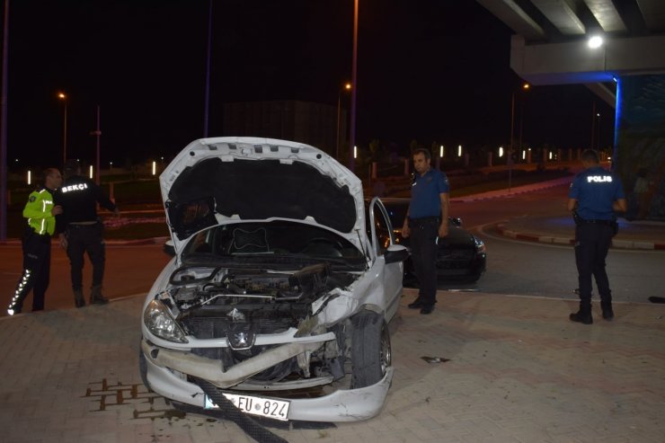 Karaman’da otomobiller çarpıştı: 2 yaralı