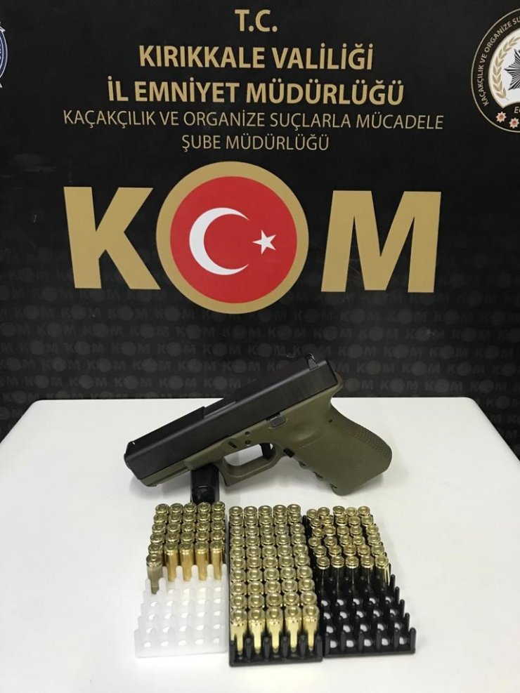 Kırıkkale’de kaçak ütün ve kozmetik ürün ele geçirildi: 6 gözaltı
