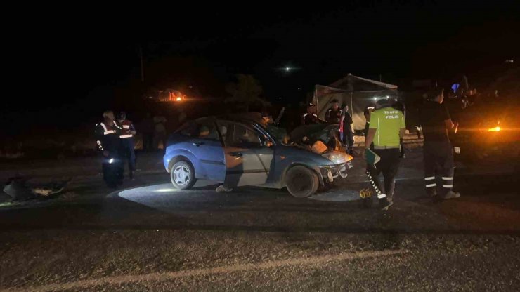 Nevşehir’de otomobil ile kamyon çarpıştı: 1 ölü, 2 yaralı