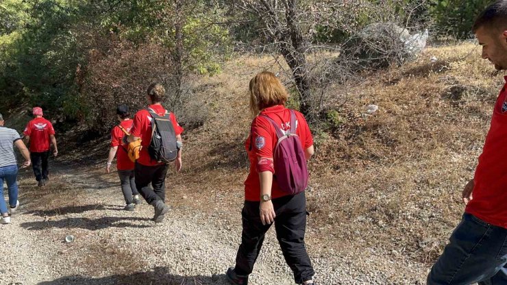 12 yıl önce öldürüldüğü ortaya çıkan kadının cesedini bulmak için çalışma başlatıldı