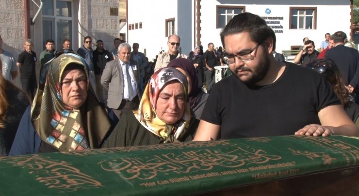 TÜBİTAK SAGE patlamasında hayatını kaybeden Asım Güngör son yolculuğuna uğurlandı