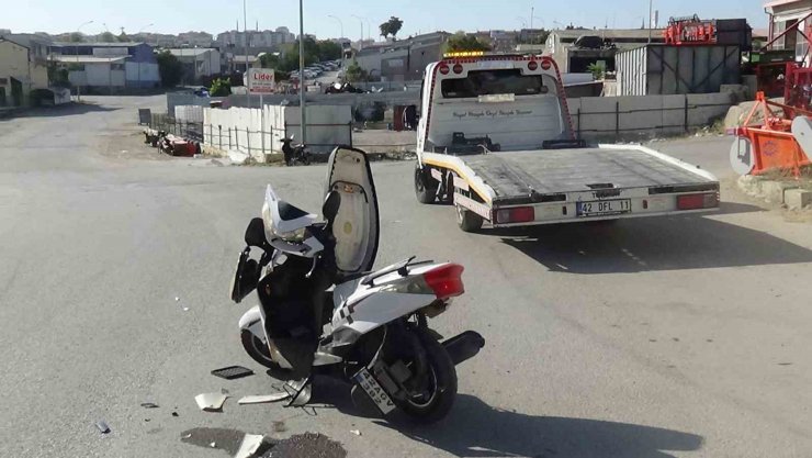 Karaman’da kamyonetle çarpışan motosikletli öğrenci ağır yaralandı