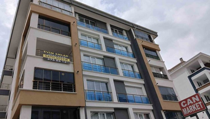 Asansör boşluğuna düşen 7 yaşındaki kız hayatını kaybetti, olay sonrası ilk anların kamera kayıtları ortaya çıktı