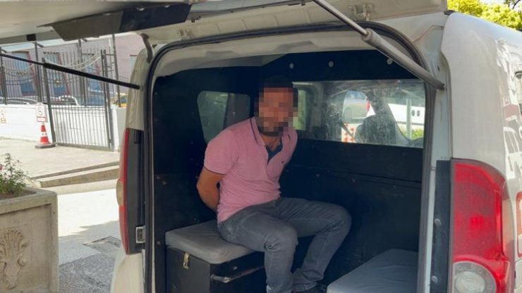 Okulda öğretmenlere bıçak çeken şüpheli tutuklandı