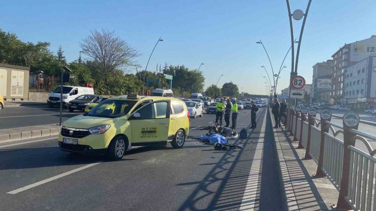 Motosiklet taksiye arkadan çarptı: 1 ölü, 1 ağır yaralı