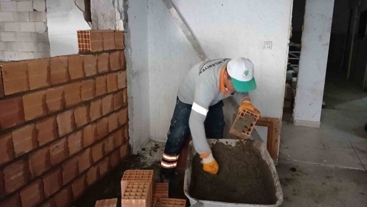 Ankara’da doğalgaz patlaması sonucu hasar gören ev ve dükkanların onarımına başlandı