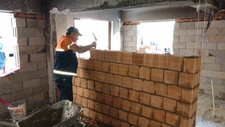 Ankara’da doğalgaz patlaması sonucu hasar gören ev ve dükkanların onarımına başlandı