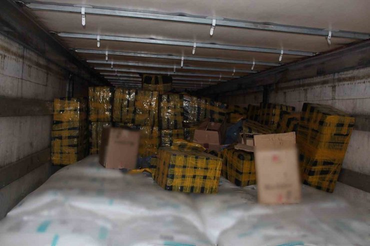 Gümrük Muhafaza ekiplerinden 28 milyon liralık kaçak eşya yakalaması