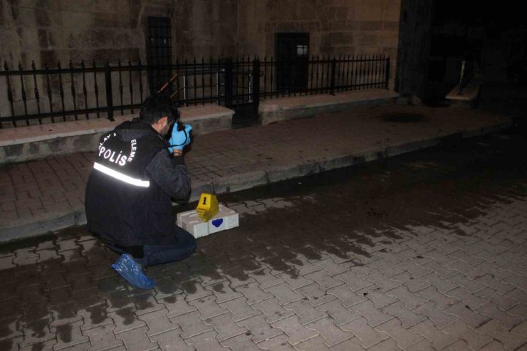 Karaman’da göğsünden bıçaklanan kişi ağır yaralandı