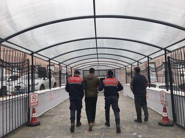 Çalınan inşaat malzemeleri jandarma tarafından yakalandı