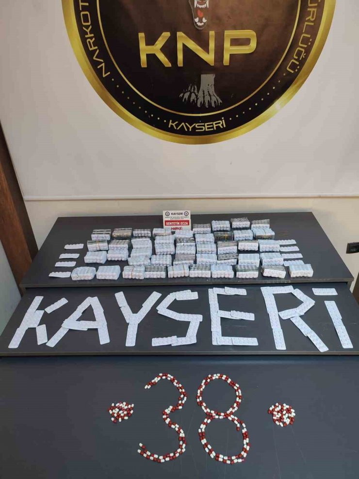Kayseri’de zehir tacirlerine Şafak Operasyonu: 24 gözaltı