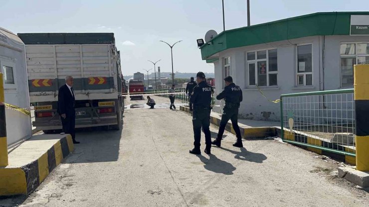 Husumetli şahısların silahlı çatışmasında 1’i ağır 3 kişi yaralandı