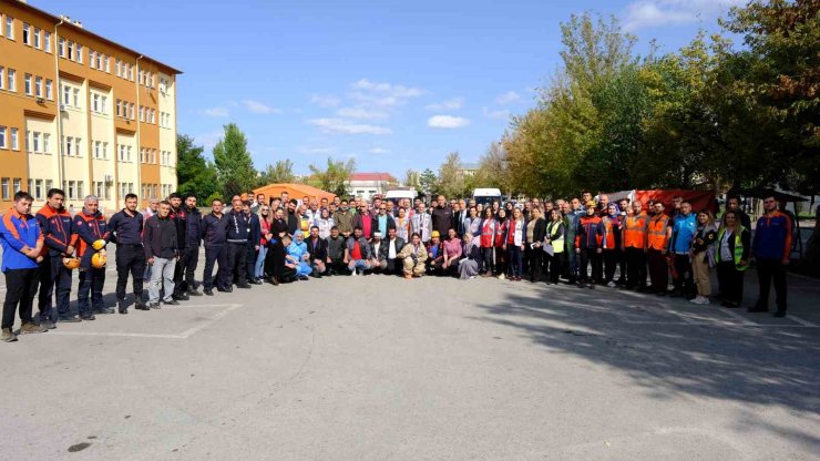 Tatbikat gerçeğini aratmadı
