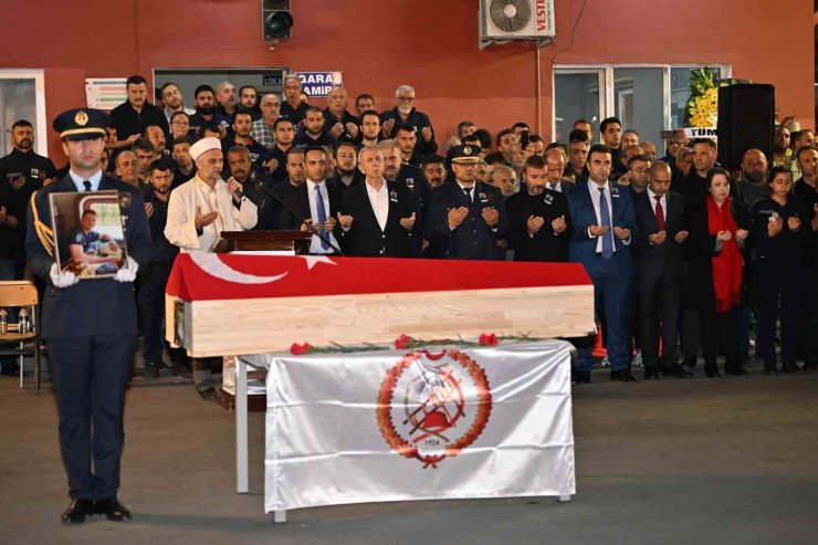 Ankara’da yangında şehit olan itfaiye eri için resmi cenaze töreni düzenlendi