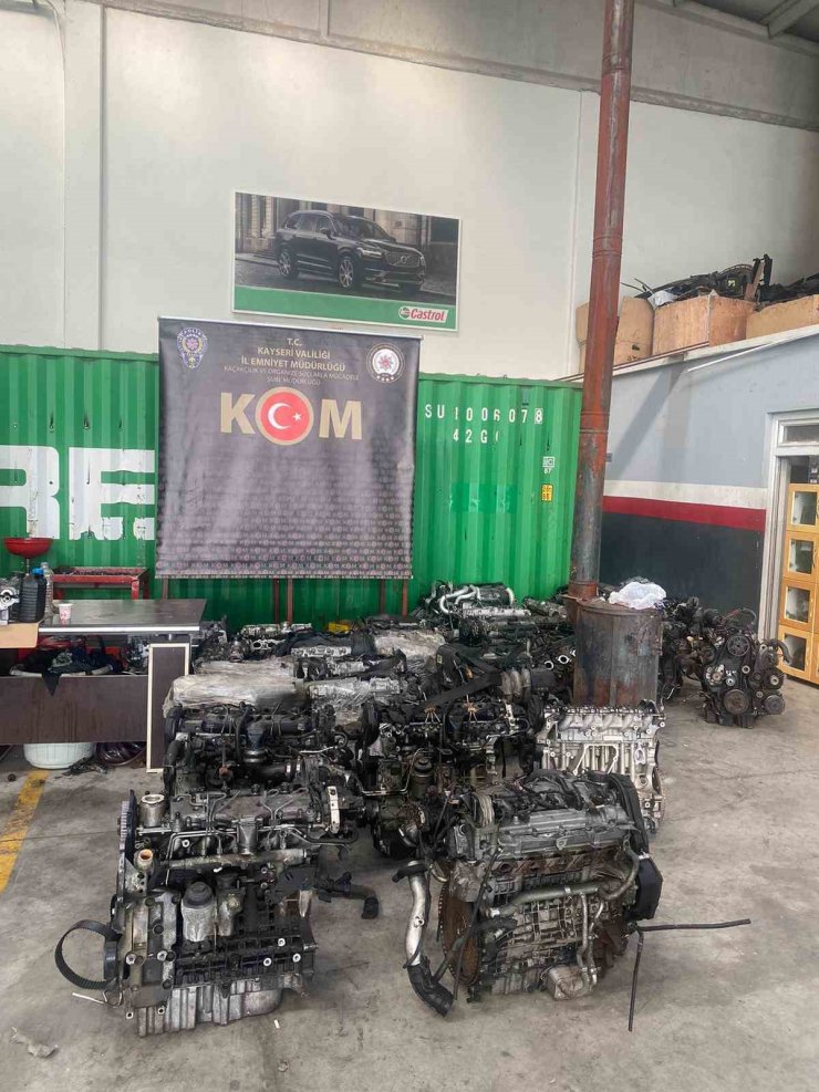 Kayseri’de 3 milyon TL’lik 30 adet kaçak otomobil motoru ele geçirildi