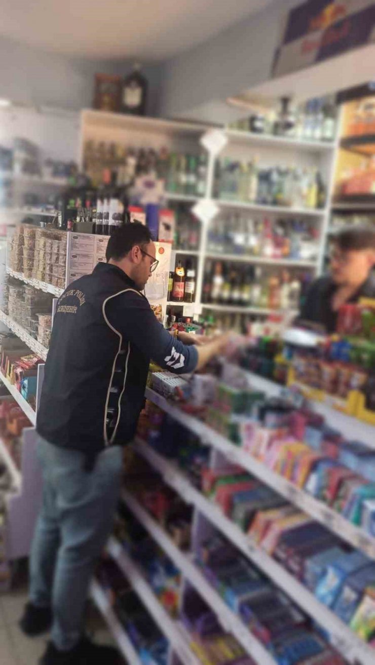 Polis ekiplerinden okul çevrelerinde denetim