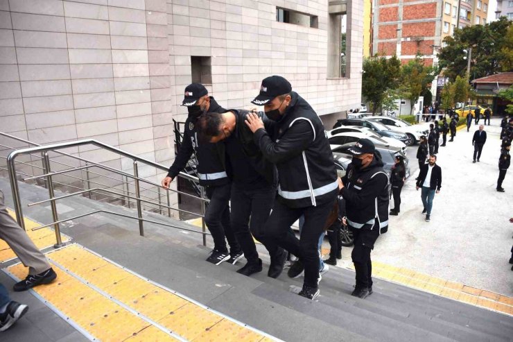 Kafes Operasyonu’nda yakalanan 12 şüpheli adliyeye sevk edildi