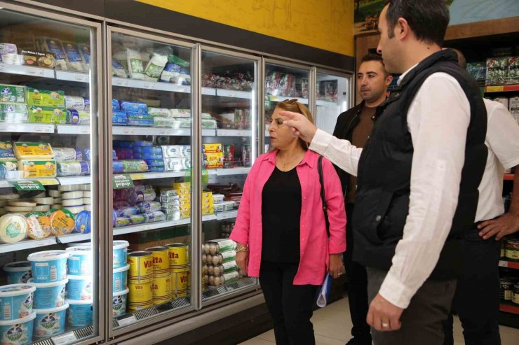 Gölbaşı Belediyesi ekipleri ilçede ruhsat denetiminde bulundu