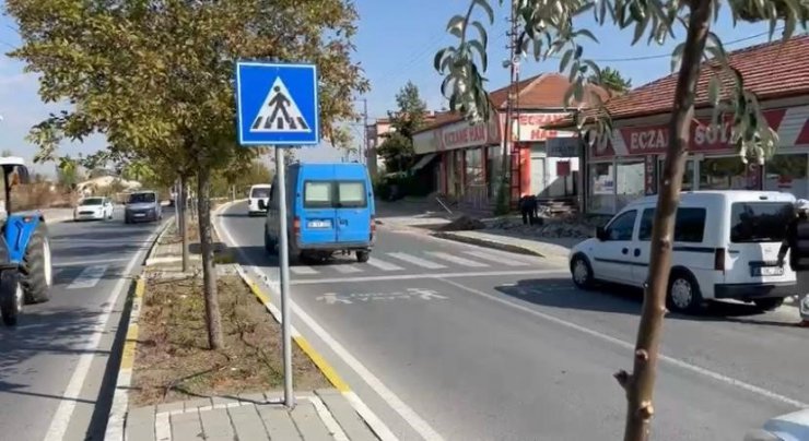 Kaza göz göre göre geldi: Akülü araca böyle çarptı