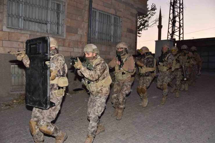 Torbacılara ağır darbe: 82 gözaltı