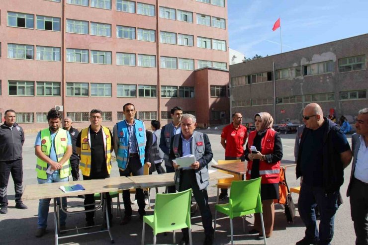 Hastanede yapılan tatbikat gerçeğini aratmadı