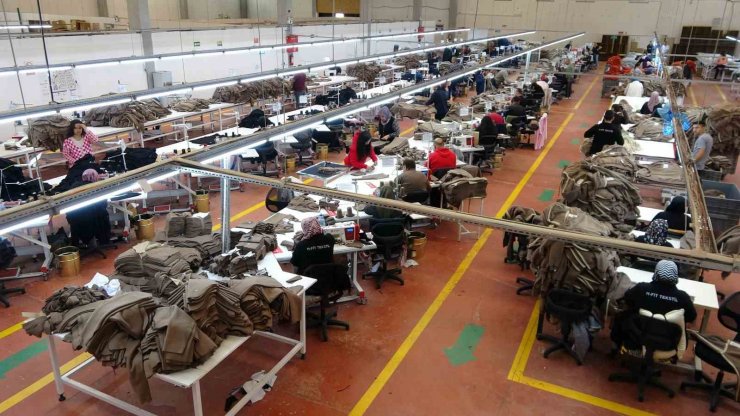 İtalya’nın futbol devi Napoli’nin store mağazasındaki ürünler Yozgat’ta üretiliyor