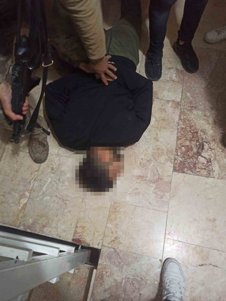 Silahla mekan basan şehir eşkıyalarına operasyon: 5 gözaltı