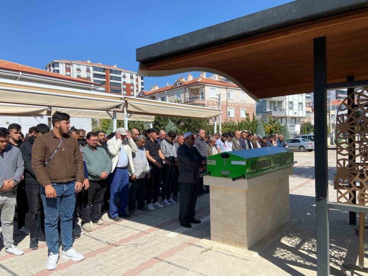 Motosiklet kazasında hayatını kaybeden sürücü toprağa verildi