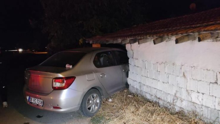 Nevşehir’de tarım işçilerini taşıyan minibüs ile otomobil çarpıştı: 14 yaralı