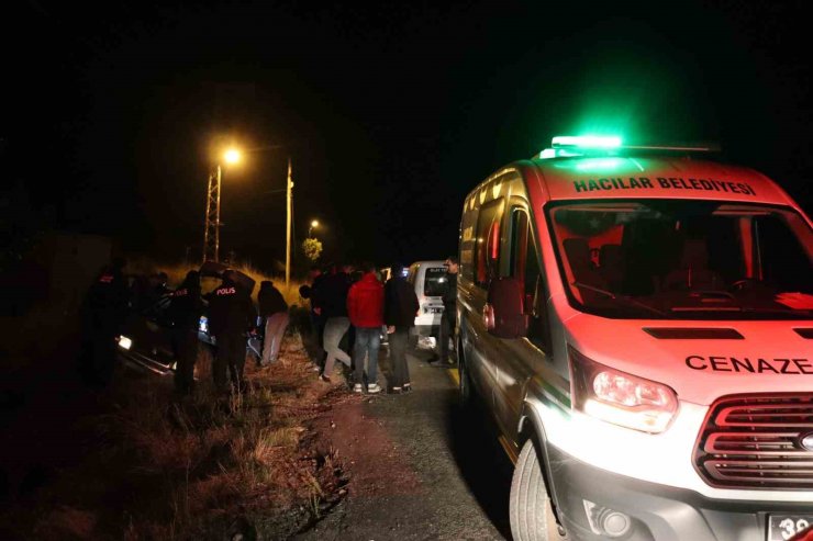 Otomobil su kanalına düştü: 1 ölü