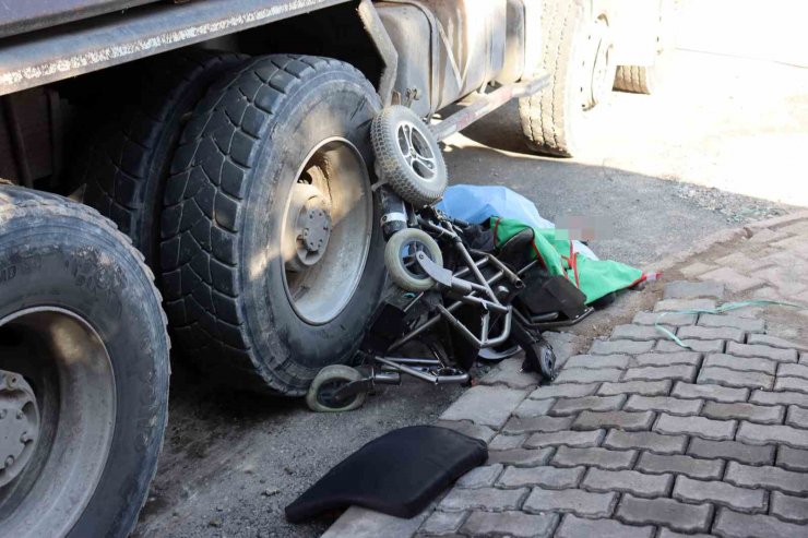Kayseri’de yürek burkan kaza; Akülü aracıyla kamyonun altında kalan engelli genç yaşamını yitirdi
