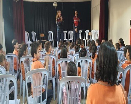 Jandarma ekiplerinden 68 öğrenciye eğitim