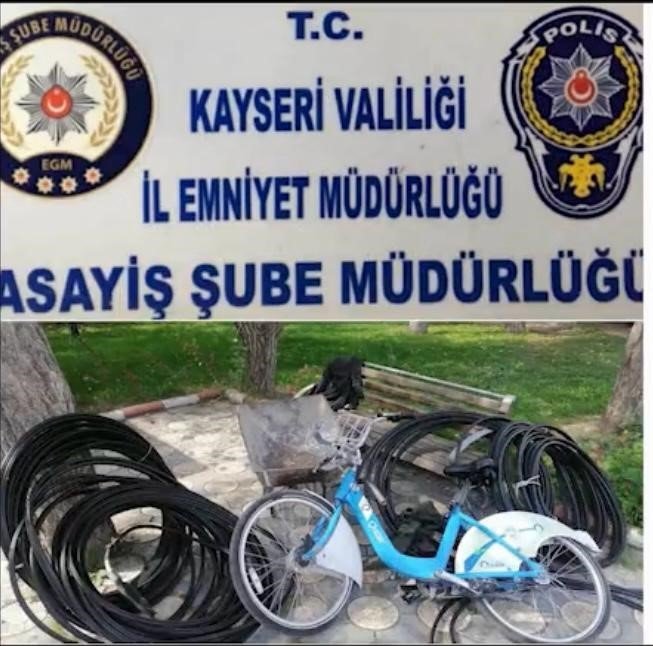 Önce kameraya sonra polise yakalandılar