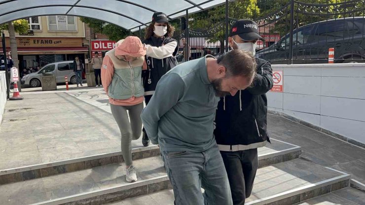 Uyuşturucu operasyonunda yakalanan 4 şüpheli adliyeye sevk edildi