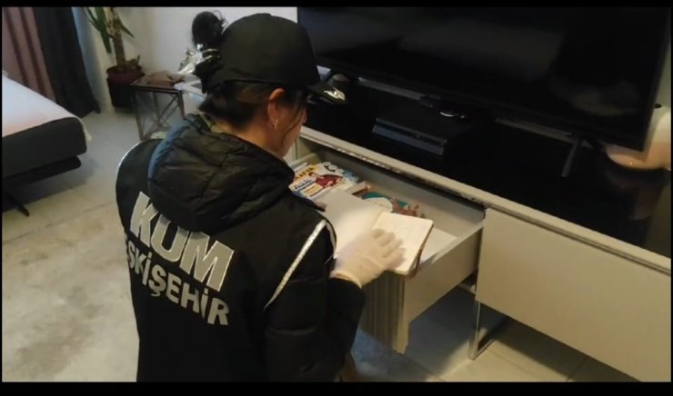 Eskişehir’de ‘Tefecilik’ yaptığı tespit edilen 5 şüpheli yakalandı