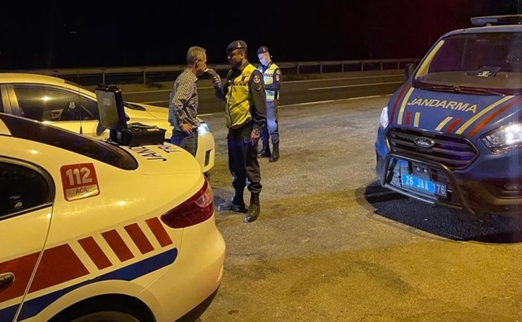 Trafik kurallarına riayet etmeyen 765 sürücüye 985 bin 532 TL ceza