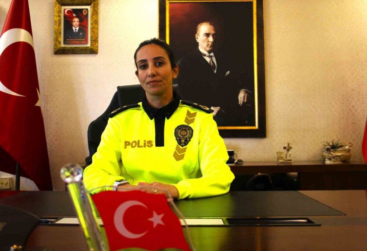 Şehit trafik polisinin kızı artık Ankara’nın trafiğinden sorumlu