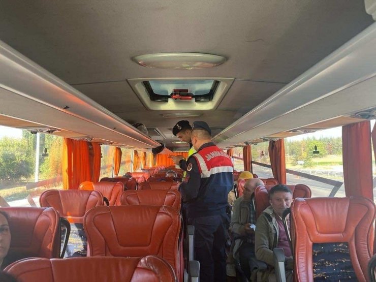 42 düzensiz göçmene 488 bin TL ceza yazıldı