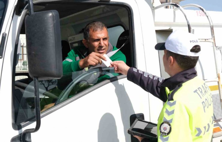 Trafik Başkanı Ayhan, Konya’da araçlara yönelik denetime katıldı