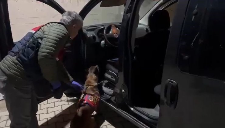 Uyuşturucu tacirlerinin kullandığı yöntem pes dedirtti