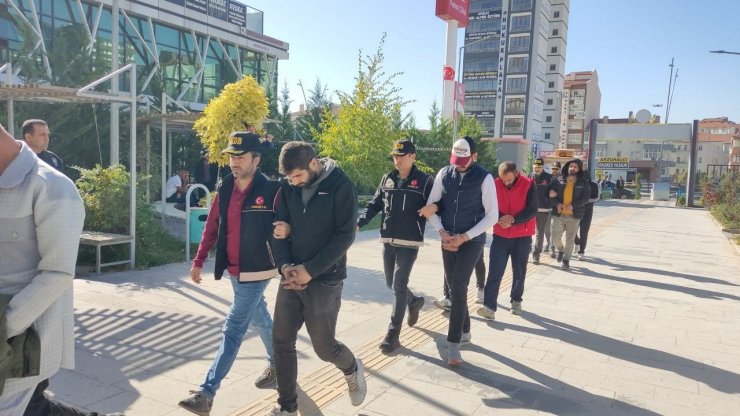 Niğde’de uyuşturucu operasyonu: 28 gözaltı